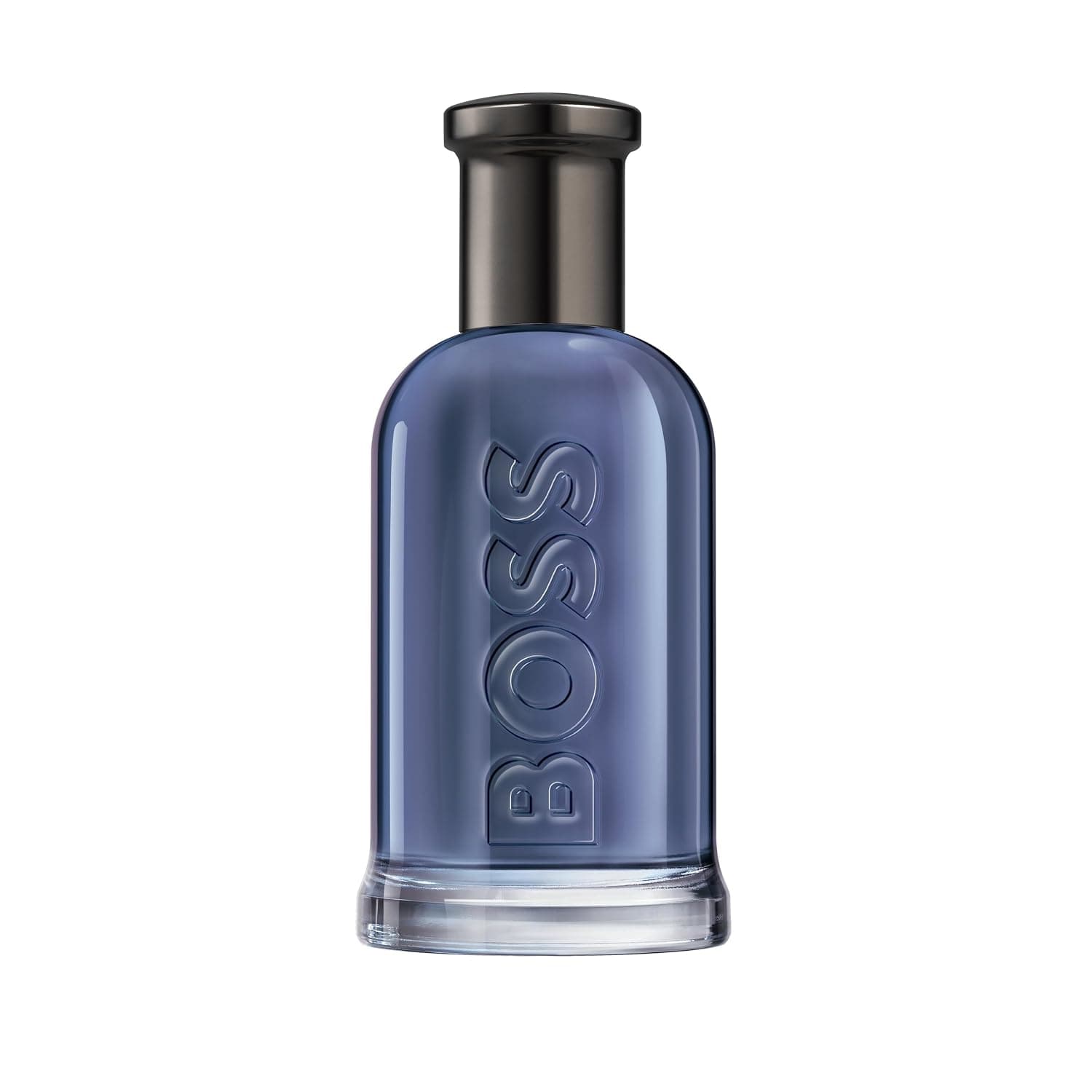 Blauer Glasflakon mit dunkler Metallkappe und dem geprägten Schriftzug BOSS auf der Vorderseite